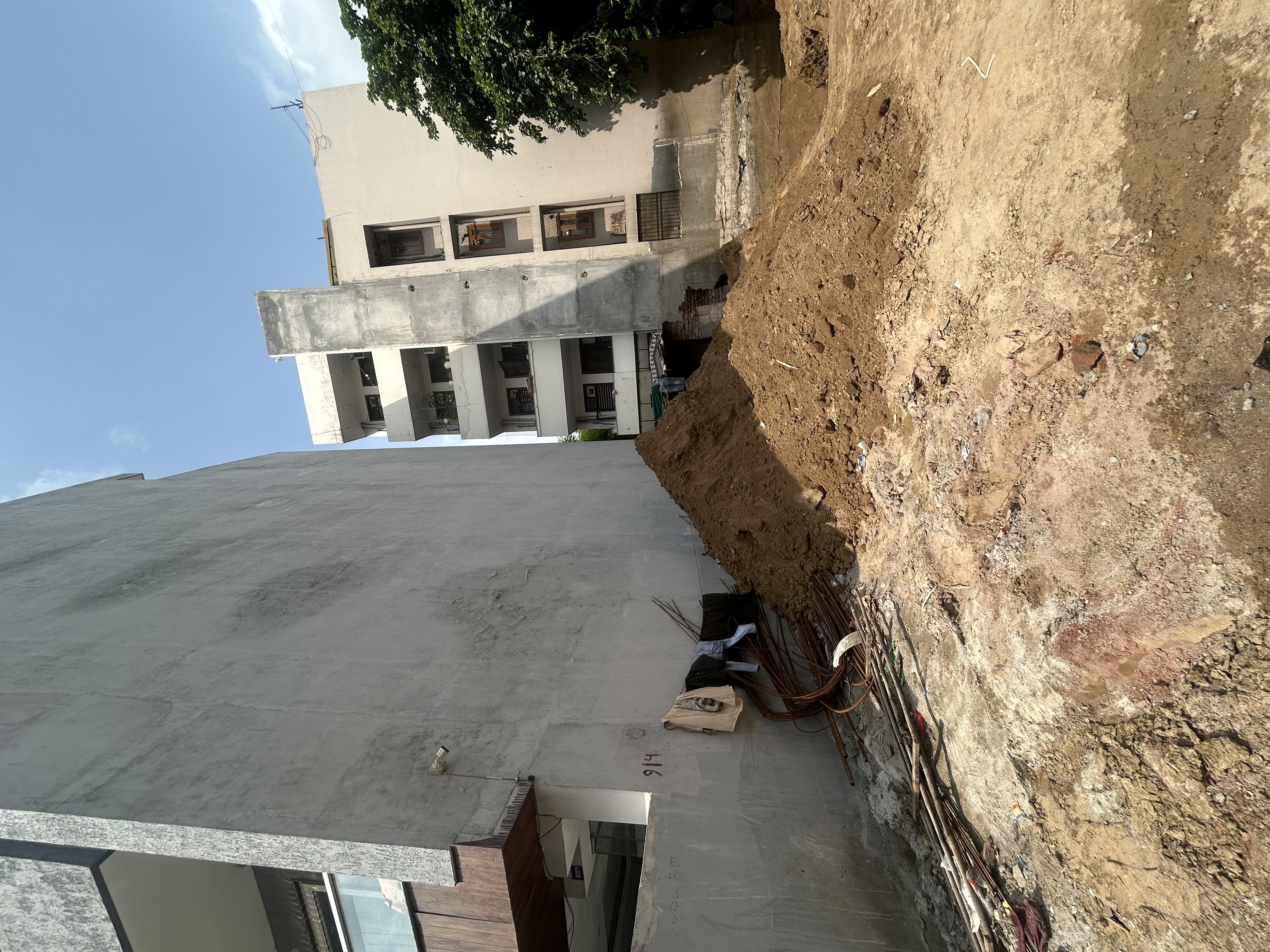 🏡100 Sq yards Plot For Sale In Sector 45 Gurgaon📍