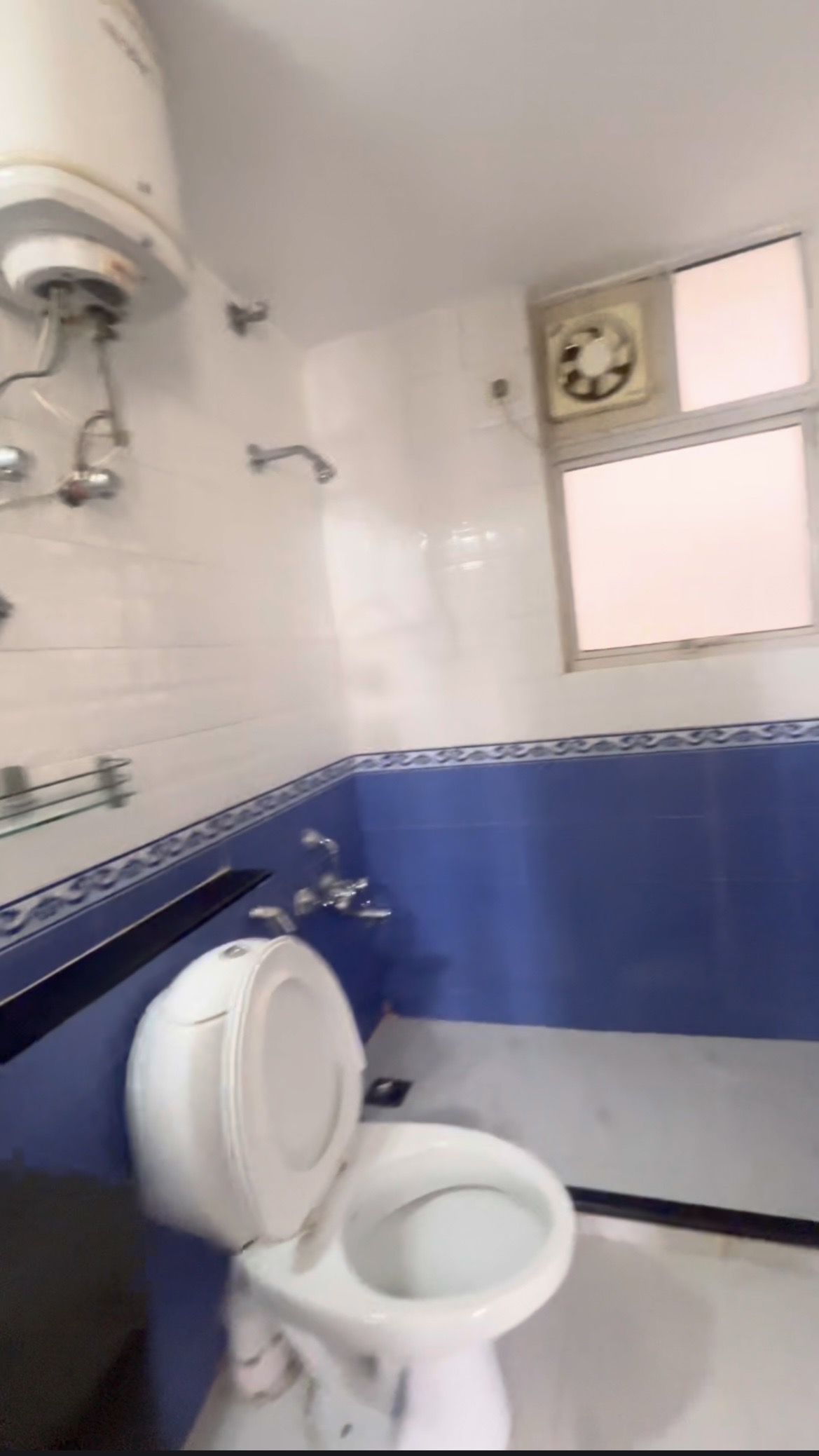 🏡2 BHK Flat For Sale In Wembley estate sector 50 Gurgaon📍 gallery image 5