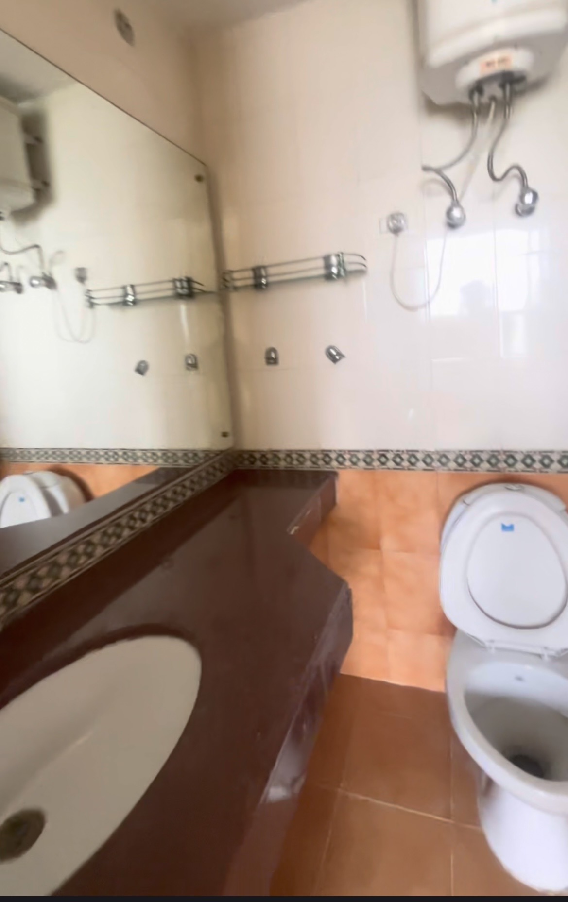🏡2 BHK Flat For Sale In Wembley estate sector 50 Gurgaon📍 gallery image 7